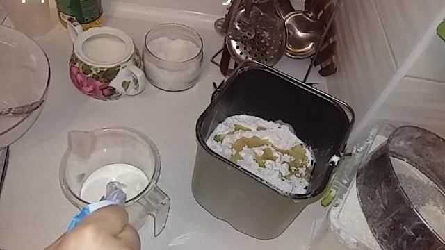 Выпечка домашнего хлеба в хлебопечке Gorenje BM 900W смотреть онлайн