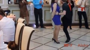 Колян танцует лучше всех. Подборка прикольных танцев