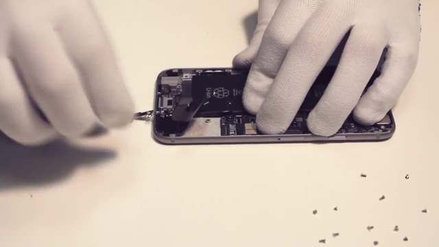 Не заряжается iPhone 6 - Замена нижнего шлейфа смотреть онлайн