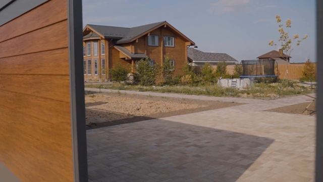 НАДЕЖНАЯ СИСТЕМА МОДУЛЬНЫХ ОГРАЖДЕНИЙ AQUASYSTEM ДЛЯ СОЗДАНИЯ ЭСТЕТИКИ ЗАГОРОДНОГО ДОМА