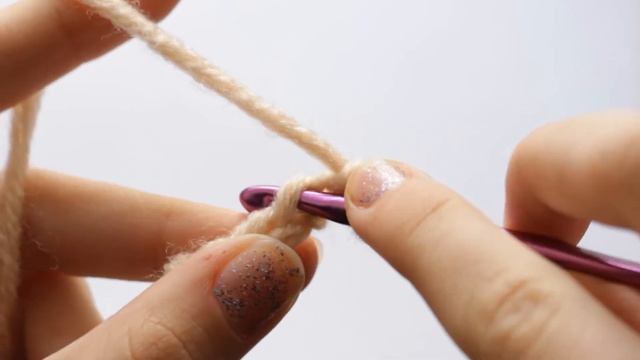 Амигуруми. Урок 3. Столбики без накида (СБН) / LOVED TOYS смотреть онлайн