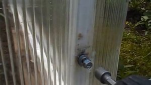 Теплица поликарбонат Гниет брус. Отвод воды  своими руками