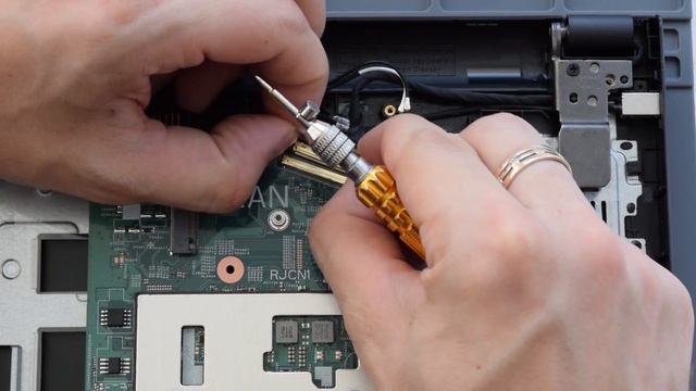 Dell Inspiron 15 3000 Series Disassembly, WiFi, RAM and SSD Upgrade