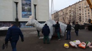 Амурозавр - прибытие в Дарвиновский музей