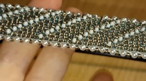Плетение бисером на станке.