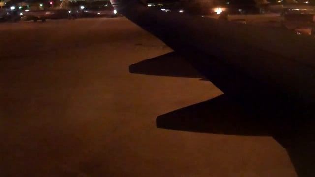 Arriving at the terminal in Dallas on AA1230 смотреть онлайн