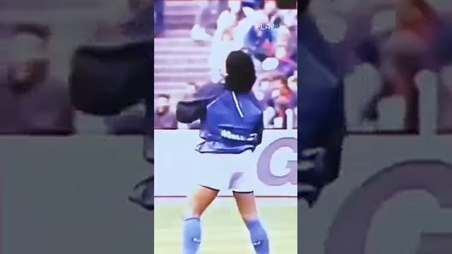 Até no Aquecimento Maradona Dava um Show de Bola! смотреть онлайн