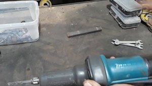 Retifica Makita GD0600