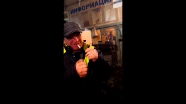 Прикол:Что тяжелее 1кг ваты или 1кг железа? смотреть онлайн