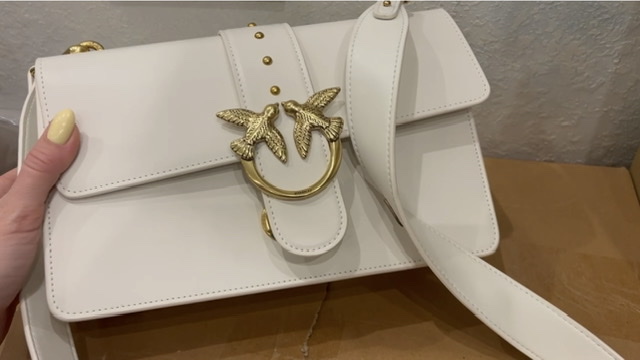 Сумка Pinko новинка белая смотреть онлайн