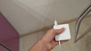 Видеообзор состояния и работоспособности Macbook Pro 15 2018 из профиля Авито.