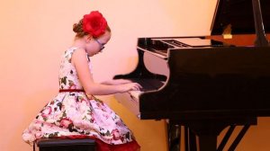 Тупичкина Юлия, 7 лет, Н. Любарский - Вариации на тему русской народной песни