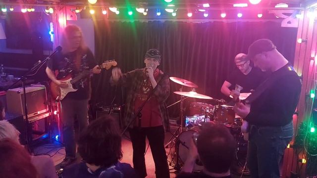 Умка и Новый Состав - Весёлая жизнь. 05.06.23, Москва, Китайский Лётчик ДжаоДа смотреть онлайн