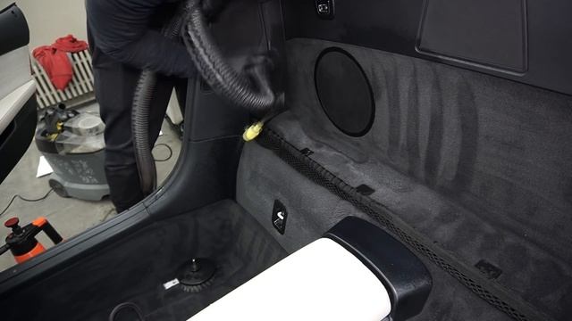 Дятэйлинг отдыхает, правильная химчистка салона автомобиля, Керамика на пленку BMW z4. смотреть онлайн