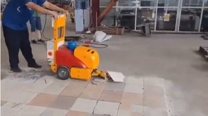 Инструмент для снятия плитки, демонтажа напольных покрытий