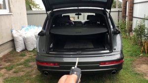 Закрытие багажника с ключа на Audi Q7