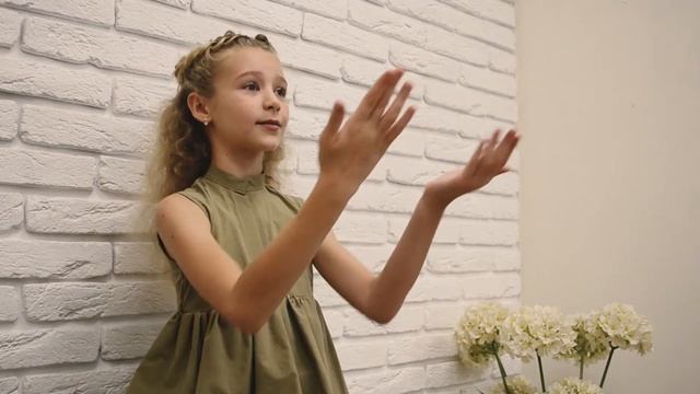 Доркичева Алиса. Жестовая песня "Три желания" смотреть онлайн