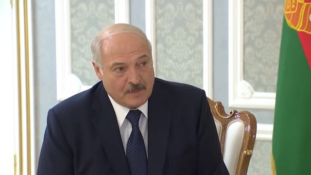 Рецепт Лукашенко: как усидеть сразу на двух стульях? смотреть онлайн