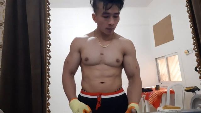 pump your biceps 1 смотреть онлайн