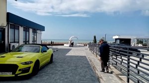 Адлер. Иду по улице Гоголя от ул. Ленина на набережную пляжа "Огонёк-2", 9 марта 2024 года.