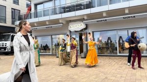 Танцы на завтрак, танцы на обед, танцы на ужин - вот и весь секрет!