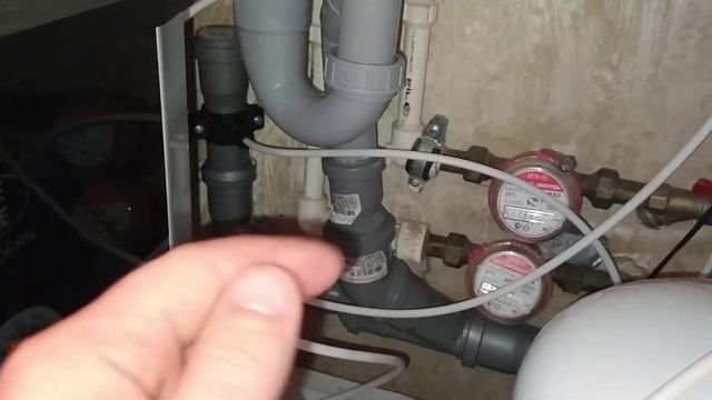 Сифон под мойкой и дренаж для фильтра осмос