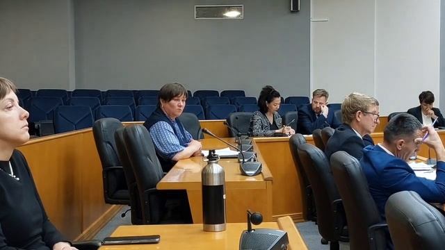 С представителем образования г. Урай обсудил вопрос питьевого режима в объектах социальной сферы. смотреть онлайн