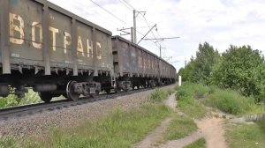 Электровоз ВЛ10У-762 с ВЛ10-158 и грузовым поездом