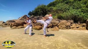 Professor Cachorro Loco e Curinga | Abadá-Capoeira 2022