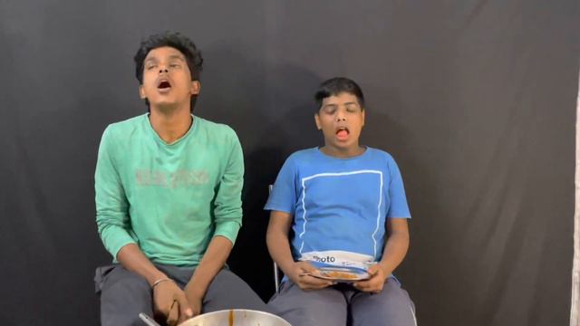 World's Spiciest Noodles eating in tamil|NAMMA PAKKADHATHA| #spicynoodles #noodles #foodchallenge