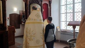 Торжественное освящение нательного крестика