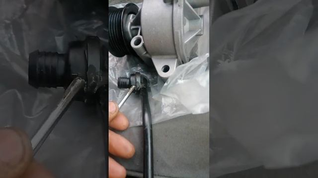 Вакуумный насос Ford Transit. Одна из поломок вакуума тормазной системы смотреть онлайн