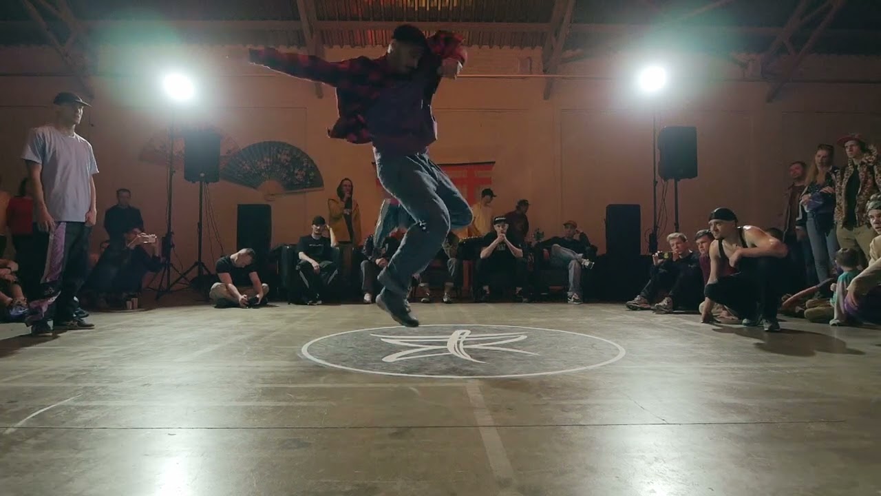 GODZOKU 3x3 ↔ ChiefRaka vs Mega Crew ↔ 1'4 ↔ BREAK RAVE CYPHER #breakrave #bmvideo смотреть онлайн