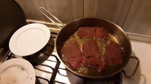 Приготовление стейка из оленины
