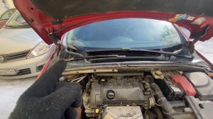 Ремонт Жабо Peugeot 308. Сервисное положение дворников и как выставить щетки очистителей стекла