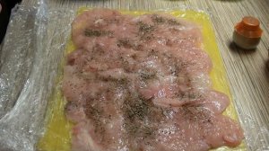 Куриный рулет запеченый в духовке.