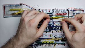 Как передавать значения между регистрами и АЛУ - соединяем компоненты через общую шину данных