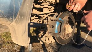 Рено Кенго 2 ЗАМЕНА ТОРМОЗНОЙ ЖИДКОСТИ! 1.5 dci Кенго 3. Ситан. Renault brake fluid DOT 4 change.