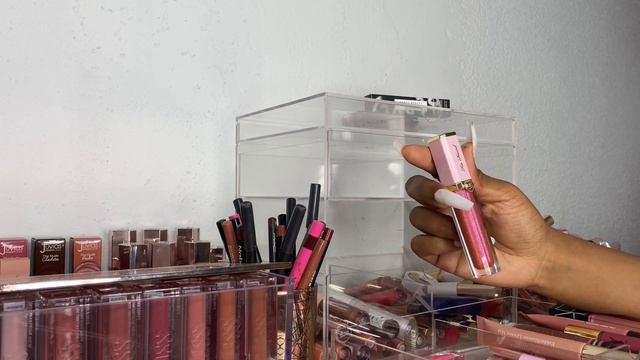 Makeup Collection Declutter pt. 3 - Lip Products смотреть онлайн