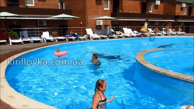 Кирилловка. "Таврийский курень" база отдыха. Бассейн. смотреть онлайн