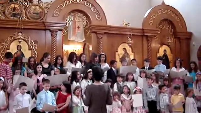 St. Sava Easter 2008, Sunday School Sings "Hristos Voskrese" смотреть онлайн