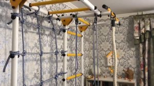 Шведская стенка с руководим и пиратской сеткой
