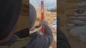 Размечаю и торцую сруб!! Все просто!!