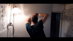 ВЛОГ: Как крепить ГКЛ на кривые стены без металлического профиля/ Подарки в Москву