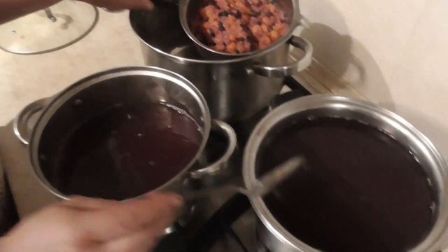 КИСІЛЬ - Ягід назбирали ???  смачнии КИСІЛЬ зварили ?? Олександр і Лідушка