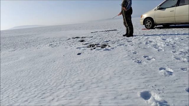 Зимняя рыбалка на комбайны. Тест китайского эхолота. FISH FINDER. смотреть онлайн