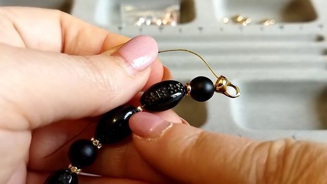 Делаю себе подарок на ДР.Сет "Золотая ночь".Использую товары из магазина Cobeads. Ссылки под видео смотреть онлайн