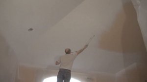 Ceiling painting with GRACO Airless Sprayer. Покраска потолка с краскопульта