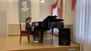 П.И.Чайковский Старинная французская песенка, С.Майкапар Мотылек