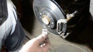 Замена колодок и тормозных дисков на Citroen C4 Grand Picasso2